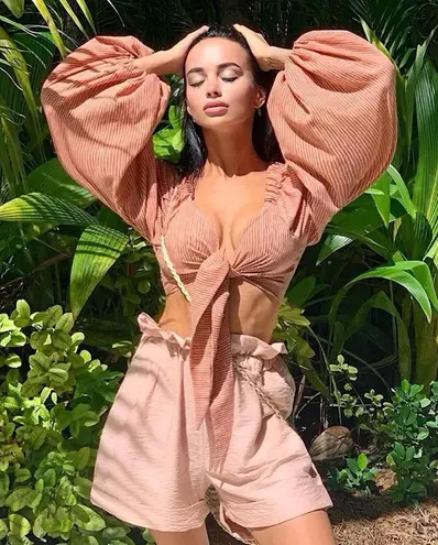 MOODSTORIES Striped Balloon Sleeve Tie Front Crop Top in Terracotta EU Small Orange Size undefined