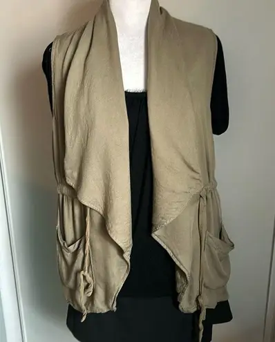 Elodie Women’s Olive Green Draped Collar Cinched Waist Rayon Layering Vest