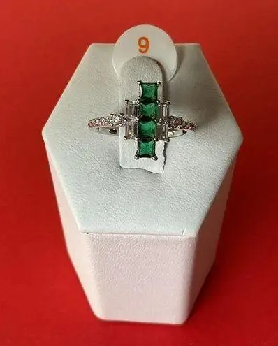 Bomb Party RBP5937 “Shine Your Lights” LC Emerald on Rhodium Size 6 Ring NWT