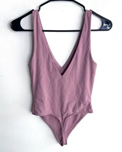 Babaton  Small Pink Contour V-Neck Bodysuit