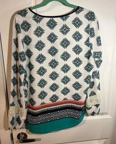 Black Rainn Cold Shoulder Multicolored Bell Sleeve Tunic with Tassels Size Med