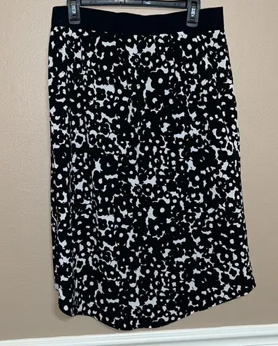 CAbi Women’s  Dixon black and white asymmetric  midi skirt size medium style 5321