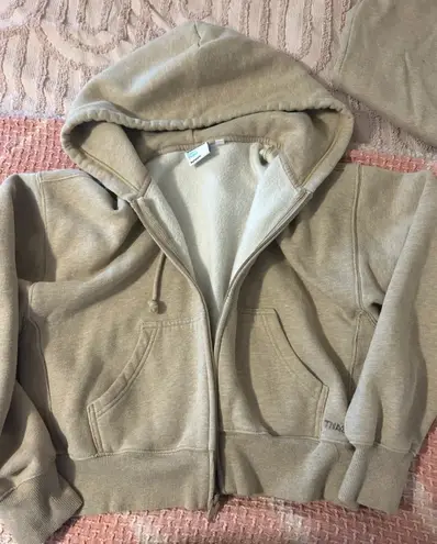 Aritzia Tna Joggers And Zip Up Hoodie Set