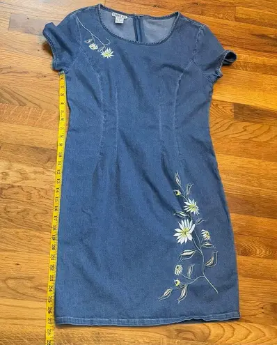 Robbie Bee Vintage 90s Women 10 Floral Embroidered Short Sleeve Denim Jean Dress