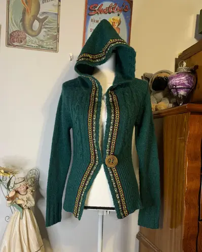 Lulumari Green Wool Cardigan Sweater