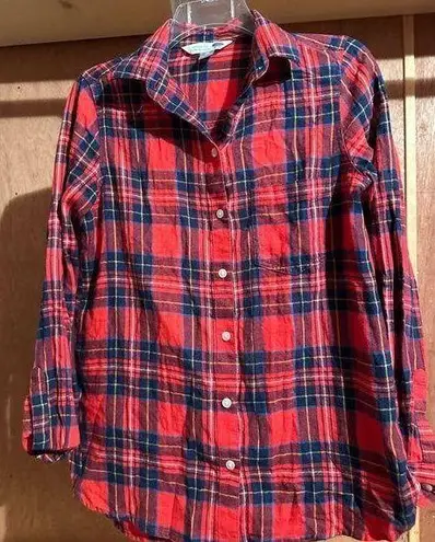 Old Navy Red and blue button down  top. XS