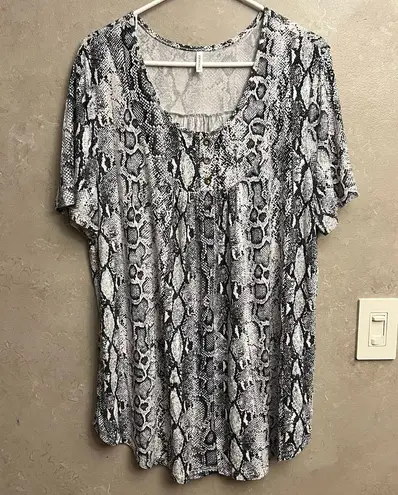 Popyoung Plus Size 3XL Snakeskin Blouse Tunic Rayon Spandex Top White