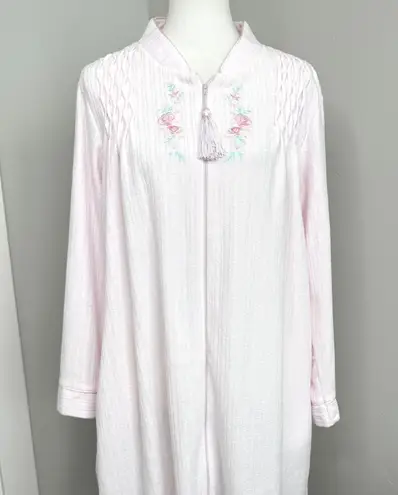 Loti Fashion Smocked Robe Full Zip Light Pink Terrycloth Housecoat Embroidered Size M