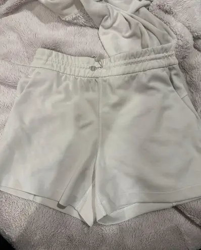 Lululemon Soft stream Short - Image 1