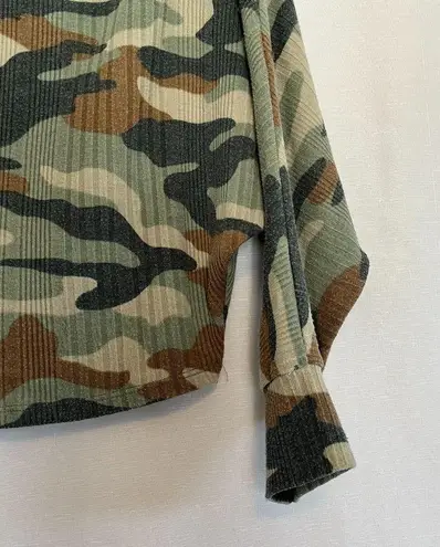 ee:some  Dolhman Sleeve Oversized Wide Neck Sweatshirt Camo Print Small