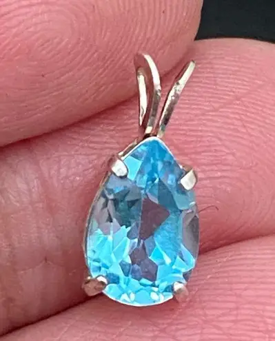Sterling Silver Vintage Blue Topaz CZ Cubic Zirconia Teardrop Pendant 0.7g