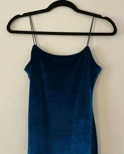 Dance & Marvel midnight blue velvet midi dress with spaghetti straps size medium