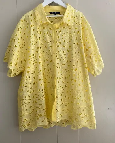 FORE Yellow Eyelet Lace Button