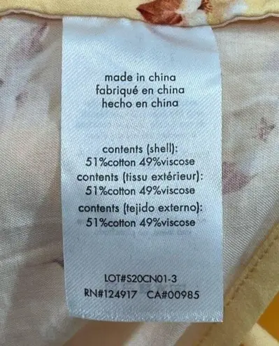 We Wore What NWT Bisou Floral Crop Top Yellow Size MEDIUM