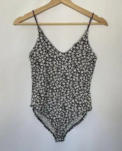 Black & White Floral Print Bodysuit With Spaghetti Straps By Gaze XS Size Polyes