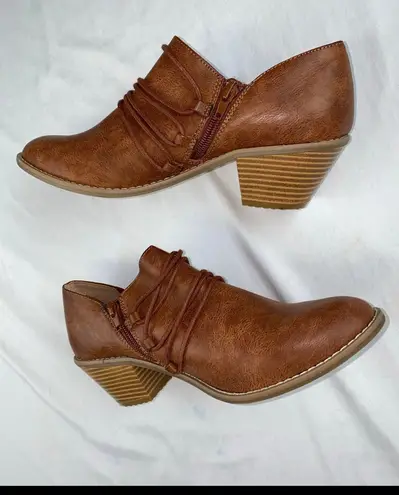 Boots Brown Size 9.5