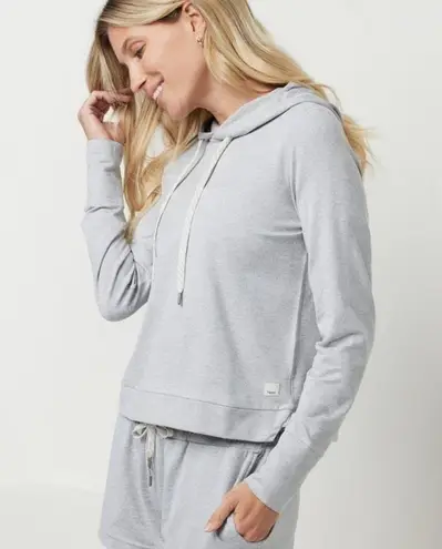 Vuori 🛑SOLD🛑 HALO ESSENTIAL HOODIE SIZE LARGE