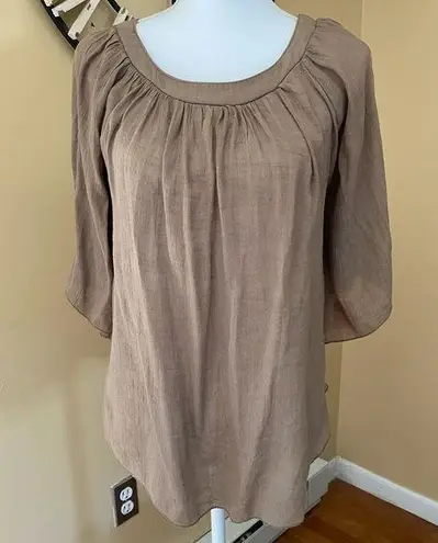 Body Central Batwing Sleeve Top Size Small