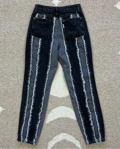 The Ragged Priest Vertical Frayed Black & Gray High Waisted Mom Jeans Size 26
