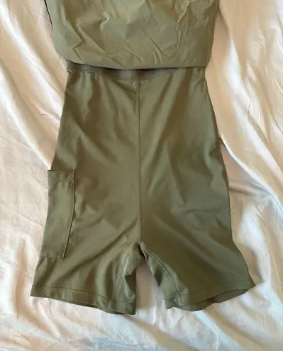 Nike Bliss Luxe Women's Training Dress with Built-In Shorts Medium Size XS ($95)