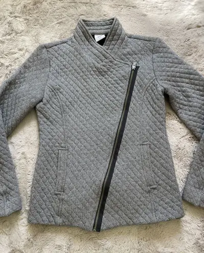 CAbi  Womens Size XSmall Asymmetrical Quilted Gray Jacket Coat‎ Style 3025