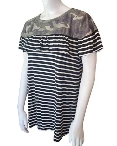 Heimish USA Black & White Striped & Camo Ruffle Top (M) Size M