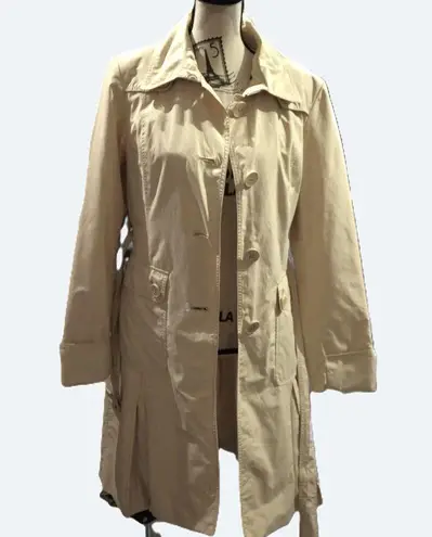 London Fog  Classic Beige Trench Coat Size M Timeless Elegance