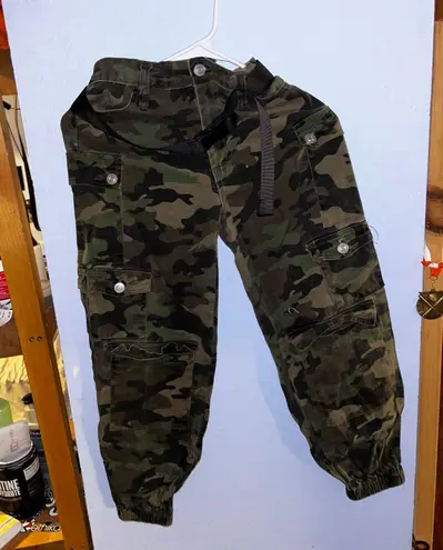 Camo Jogger Pants Size XXS