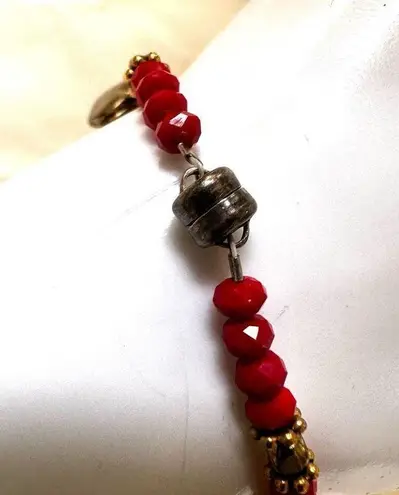 Red and gold tone heart locket beaded bracelet