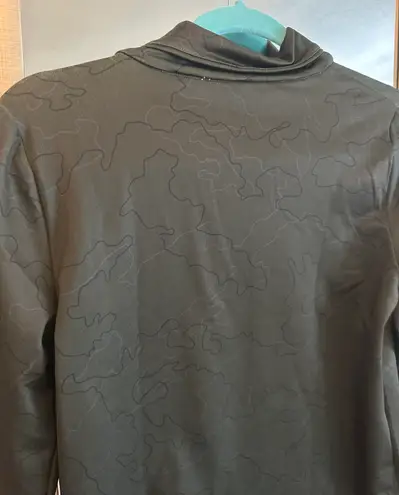 Under Armour Long-Sleeve