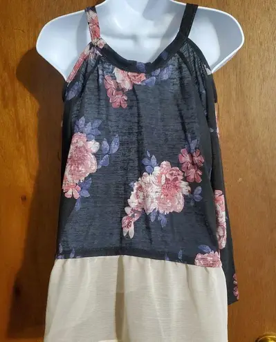 Living Doll Cold shoulder floral top