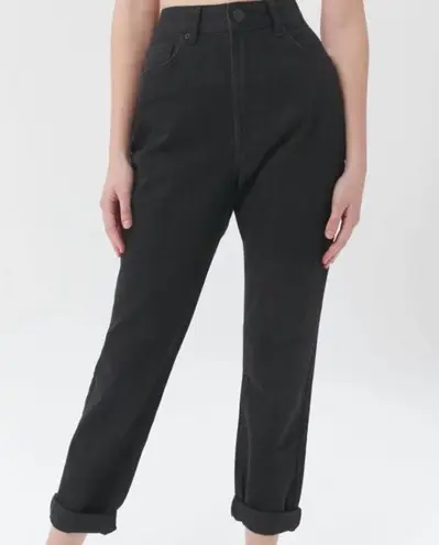 Urban Outfitters NWT  BDG High-Waisted Mom Jean – Black Denim sz 27