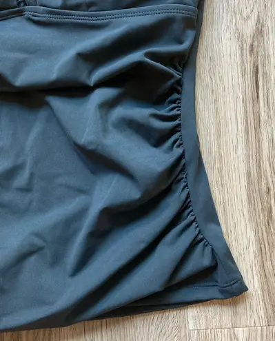 Sea Level Australia Lola Shimmer E Cup Cross Front Singlet Top Size 8 NWT