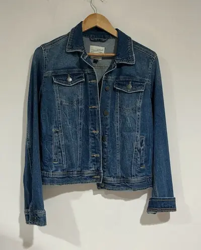 Universal Threads Woman’s Universal Thread Freedom Born Small Denim Jean Jacket - Image 1