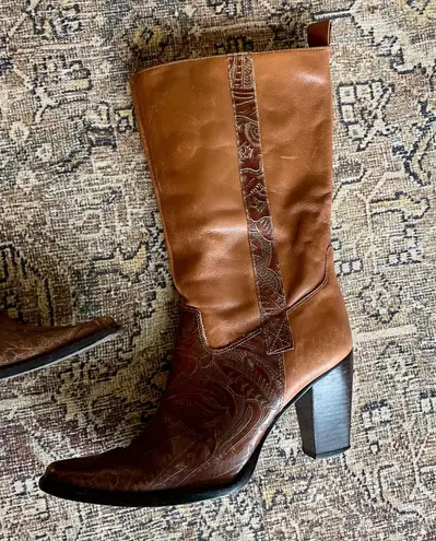 Vintage Tooled Leather Western Cowboy Stacked Heel Boots in Cognac Brown