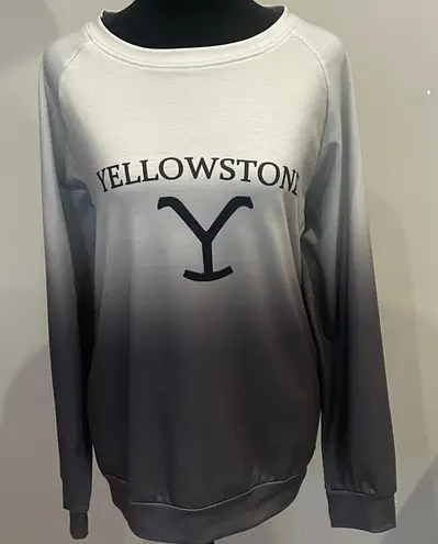 Yellowstone Gradient Gray Swearshirt lightweight never worn Size M