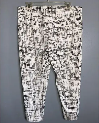 Valerie Stevens Black & White Contemporary Stretchy Pull On Capri Size 14