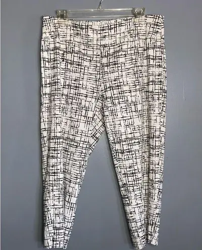 Valerie Stevens Black & White Contemporary Stretchy Pull On Capri Size 14
