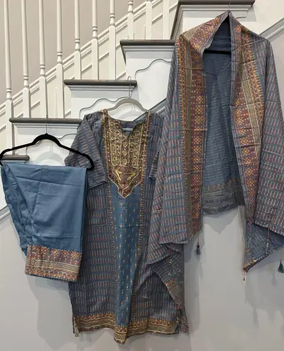 Pakistani/Indian 3pc Blue & Multi Color Embroidery Printed Shalwar Kameez Size M