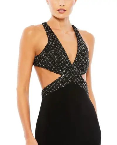 Mac Duggal Black Style No. 68166 halter neckline open back sequin bodice sz 6