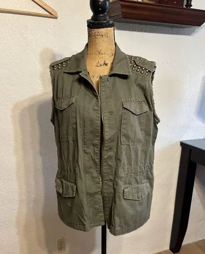A.n.a women army green vest snap button zip up pockets Studded size L Size L