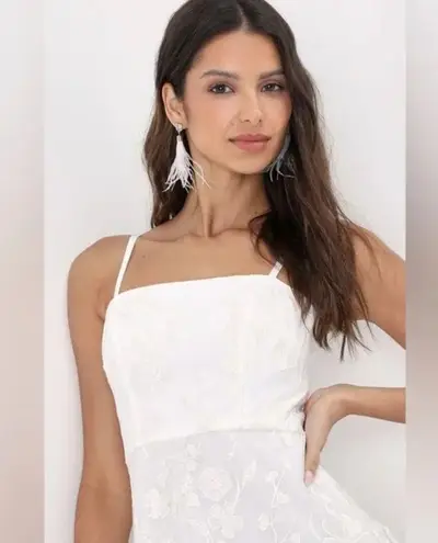 Lulus Glamour Garden White 3D Floral Embroidered Midi Dress Size XS