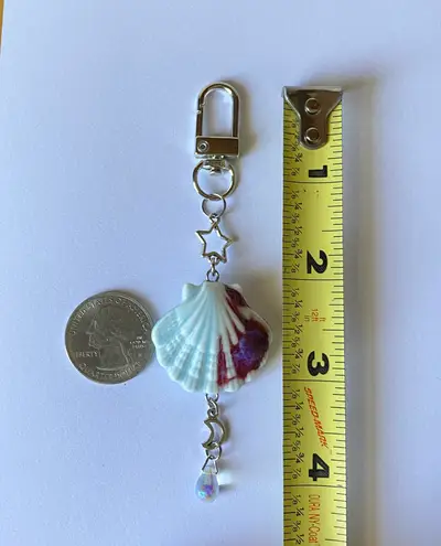 Handmade ceramic shell & Czech glass keychain/bag charm/accessory 🐚☀️🌙