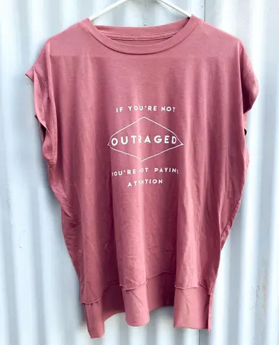 The Outrage t shirt Pink Size XL