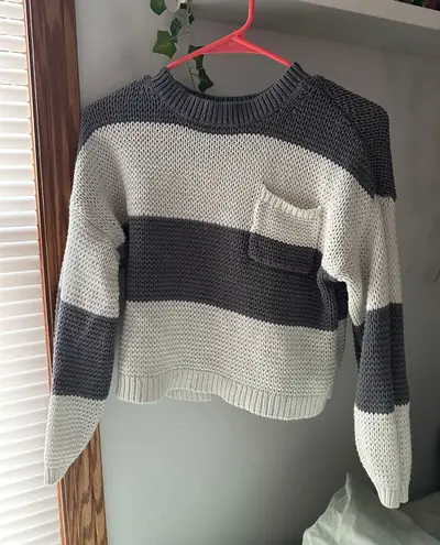 American Eagle Outfitters Sweater