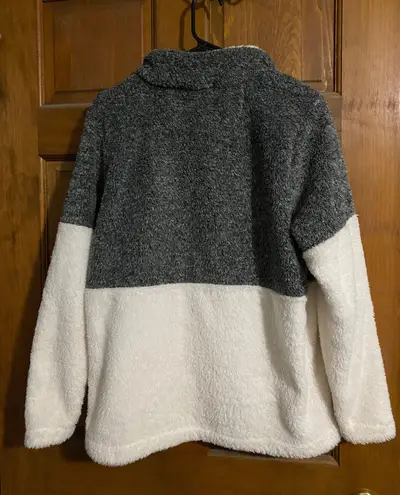 Pink Lily Gray / White Colorblock Pullover