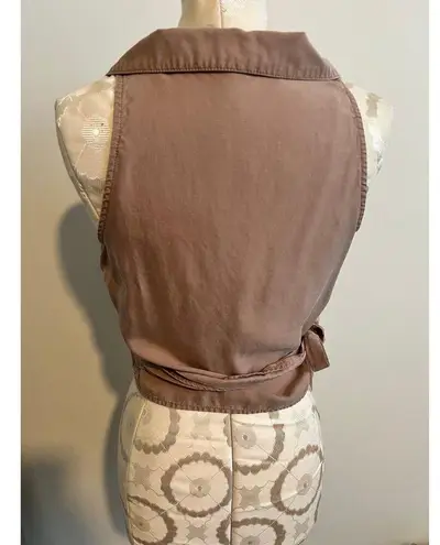 Versona Sleeveless Chic & Casual Wrap Top Small