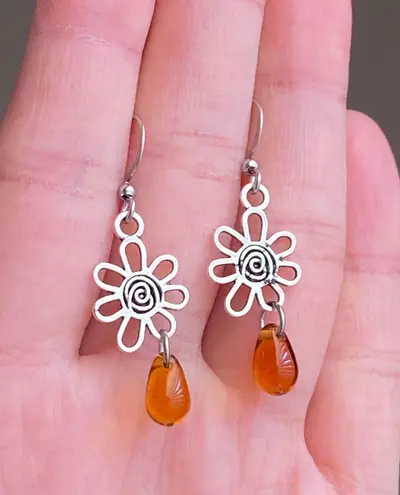 Handmade retro vintage fairy boho funky hippie style quality spiral flower dangle earrings🌀🤎🌱