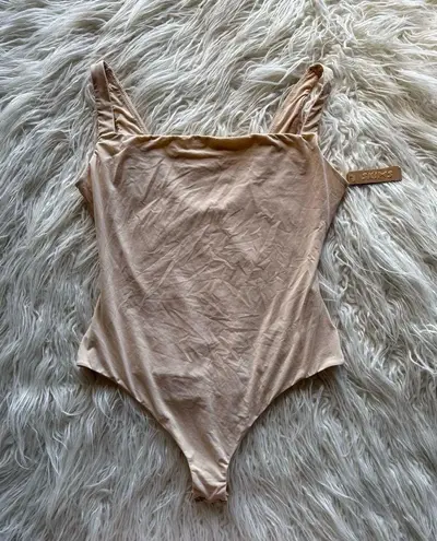 SKIMS Fits Everybody Square Neck Bodysuit Sand Size Large
