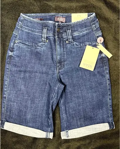 NYDJ  9" Ella Short with Rolled Cuffs - Bluewell - size 0